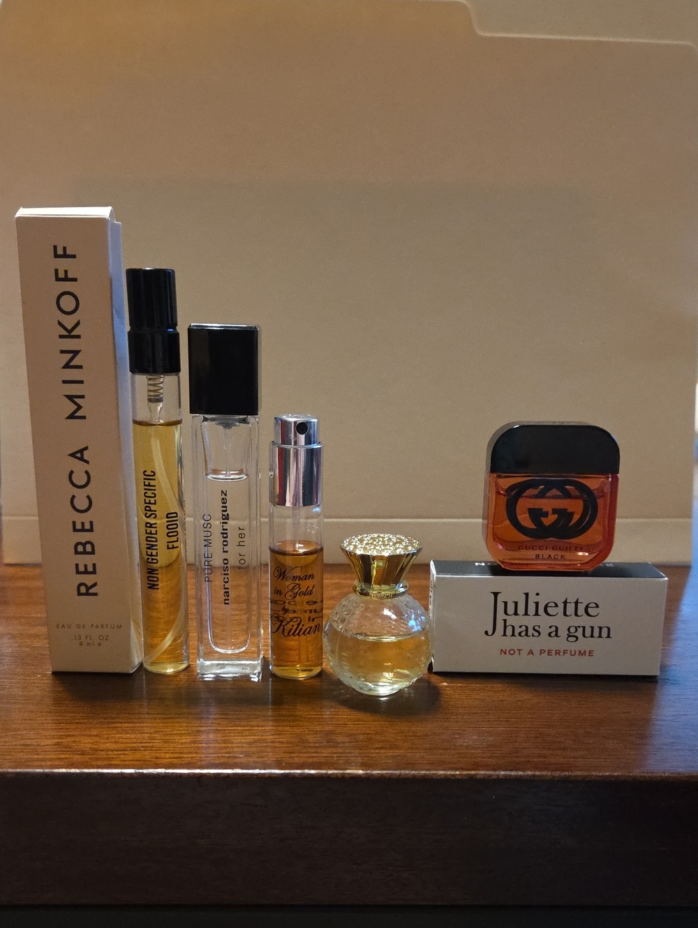 7 LUXURY PERFUME MINIS PURSE SIZE KILIAN GUCCI JULIETTE HAS A GUN & MORE